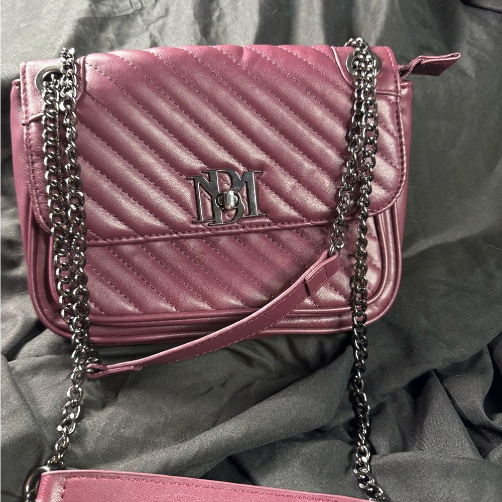 Badgley Mischka Elegant Quilted Chain Shoulder Bag - Purple